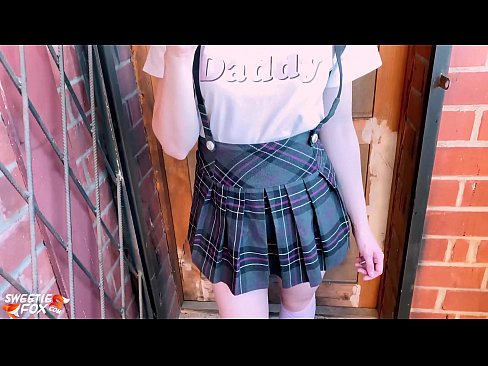 ❤️ 女學生深深地吸吮她的雞巴並亂搞而不是上課。 ❤️❌ 色情 在我們 ﹏